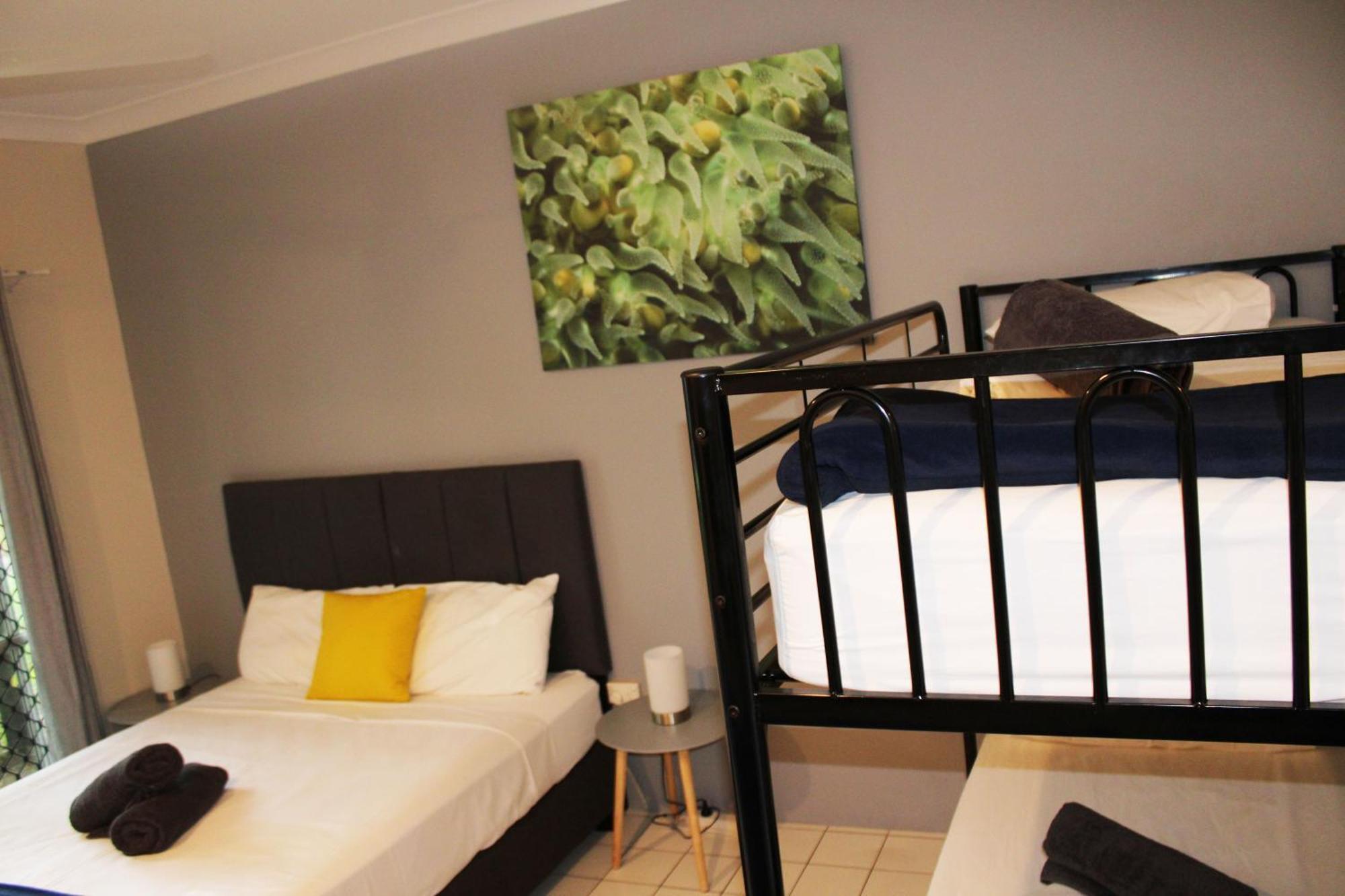 Coral Beach Lodge Port Douglas Dış mekan fotoğraf